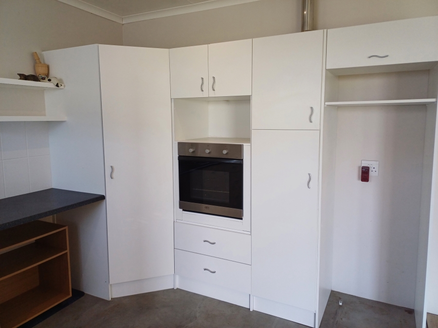 To Let 2 Bedroom Property for Rent in Oceanview Heights Western Cape